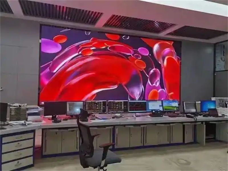 智慧显示屏与LED显示屏:技术革新与应用前景