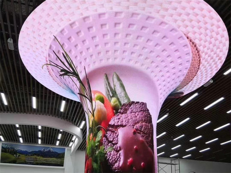 LED显示屏的材料详解:从基础到高端的全方位解析