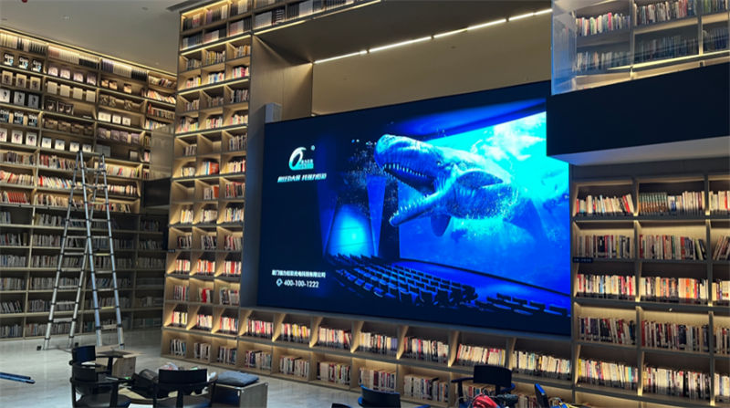 以下是一个关于“做LED显示屏需要哪些工具”的标题及内容: