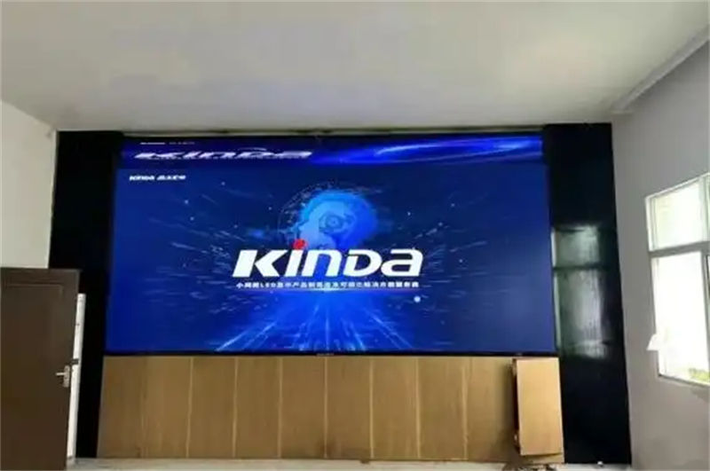 科技感显示屏:未来视界,触手可及